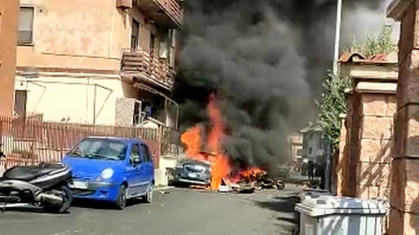 2 самолета ВВС Италии столкнулись недалеко от Рима (видео)